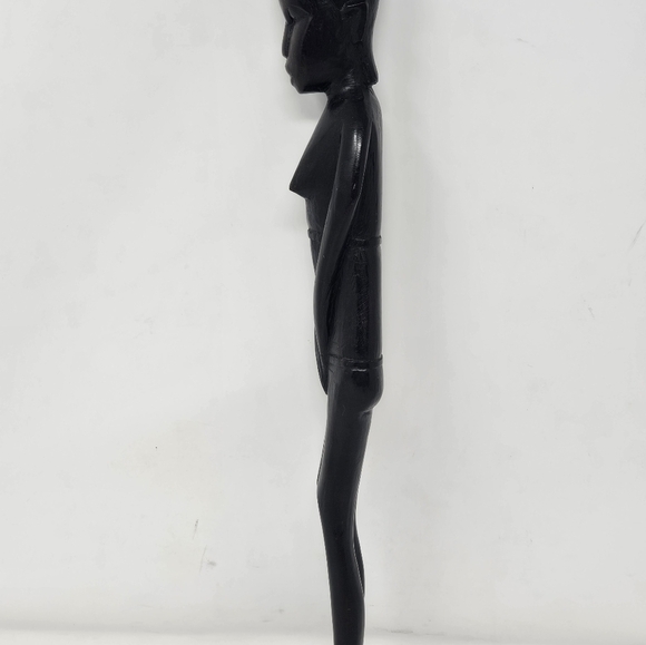 Wood carved African figure - Picture 2 of 5